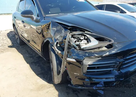 2019 Porsche Cayenne E-Hybrid z USA, uszkodzony, nr VIN WP1AE2AY4KDA50335